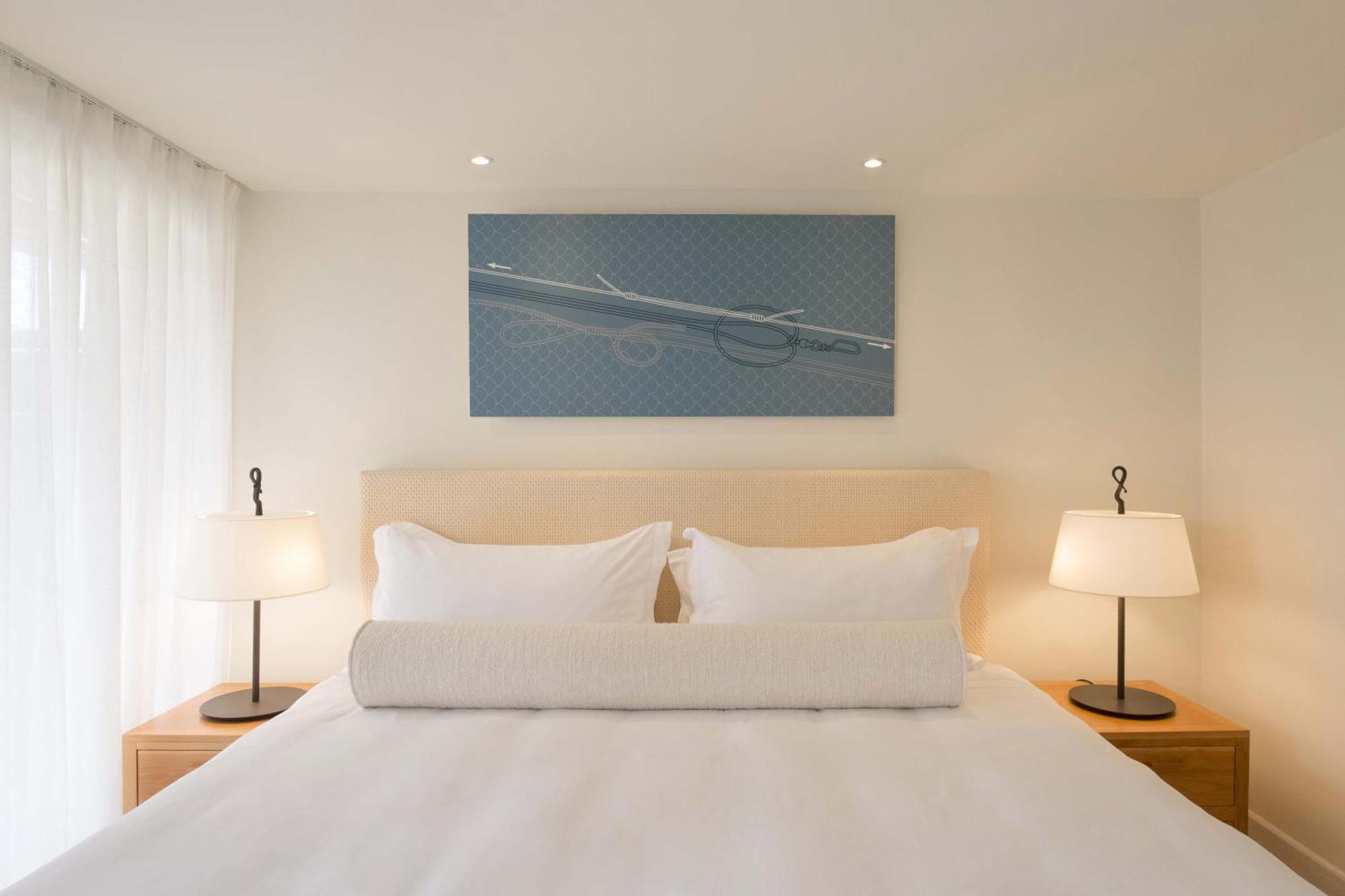 Phaea Blue Hotel